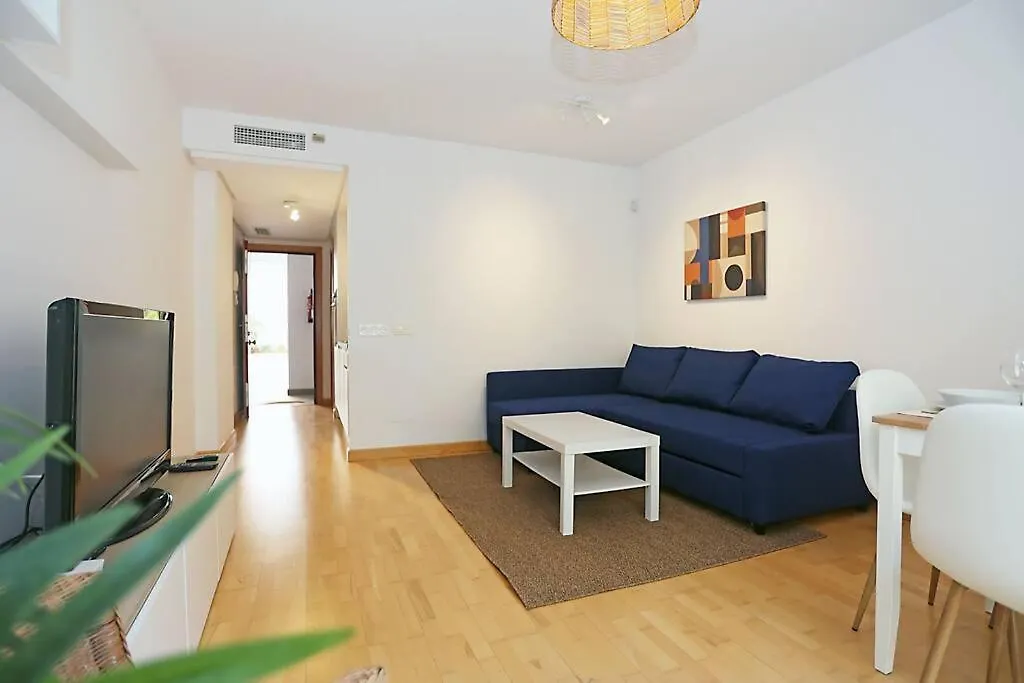 Casa Fenicia - Cosy Apartment With Free Private Parking Malaga